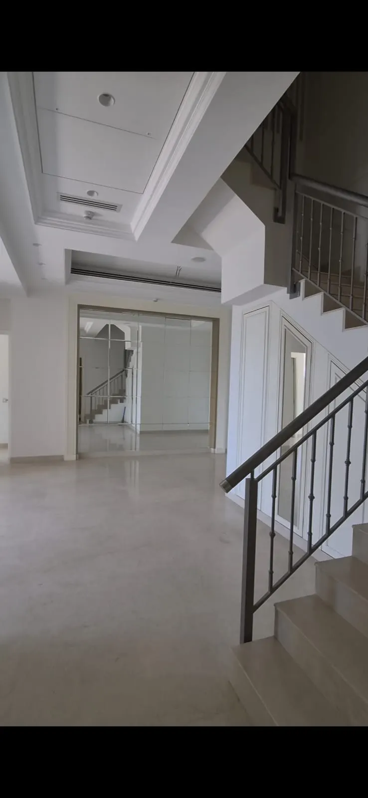 Indiabulls Sky Forest: Inside a duplex: the living level and the internal staircase