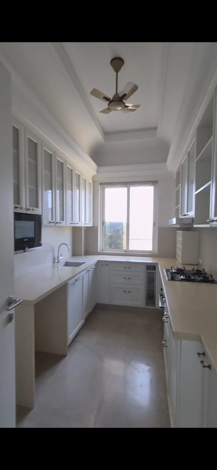 Indiabulls Sky Forest: A builder-finished kitchen
