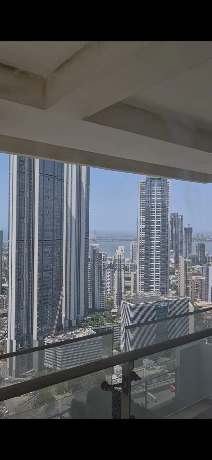 Indiabulls Sky Forest: The Sea Link and the sea from a high floor