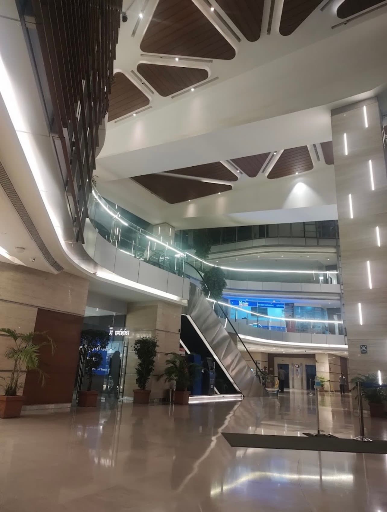 Wadhwa Capital BKC, Bandra Kurla Complex photo 5