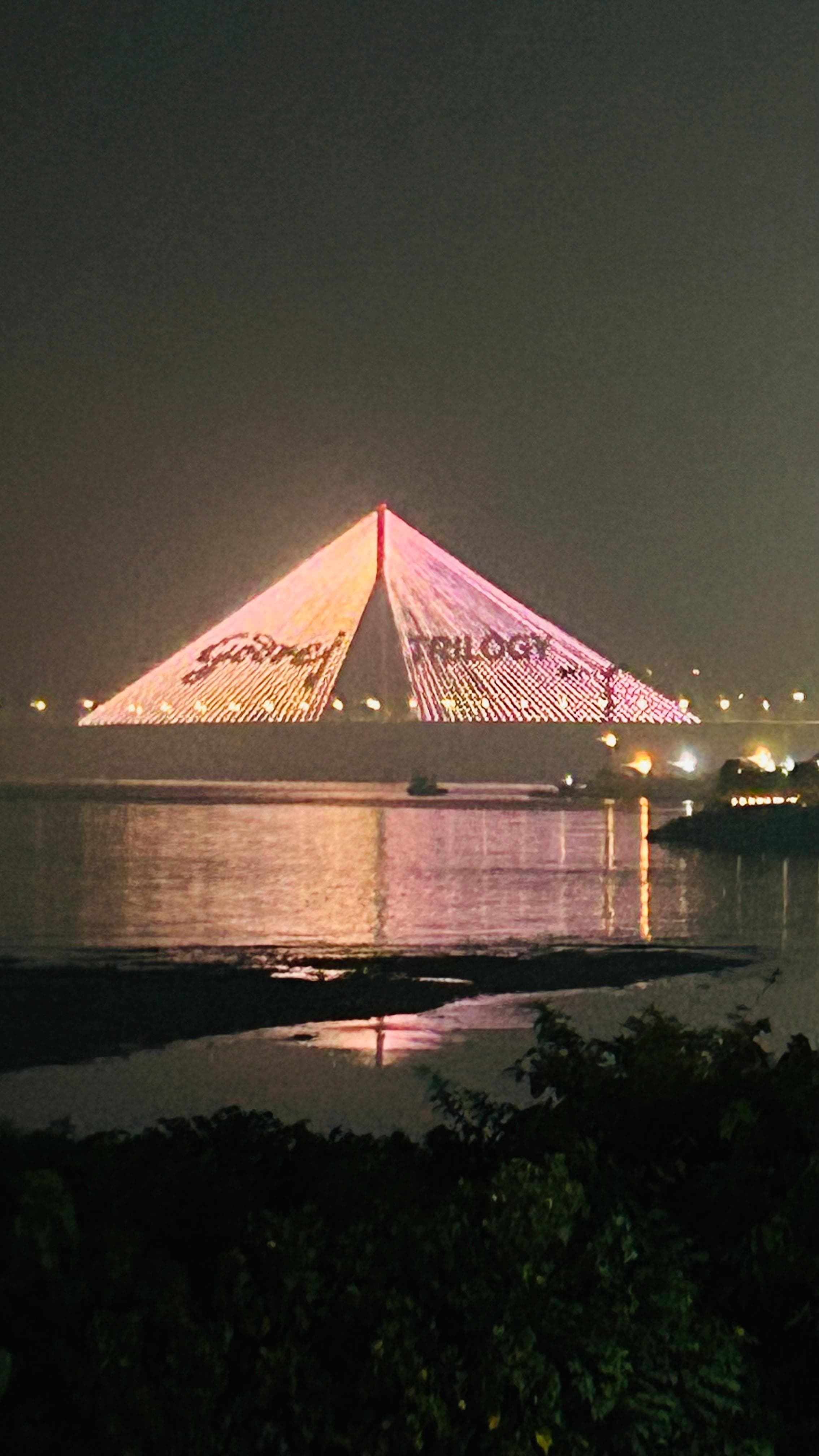 4 BHK Godrej Trilogy, Worli — 28cr++