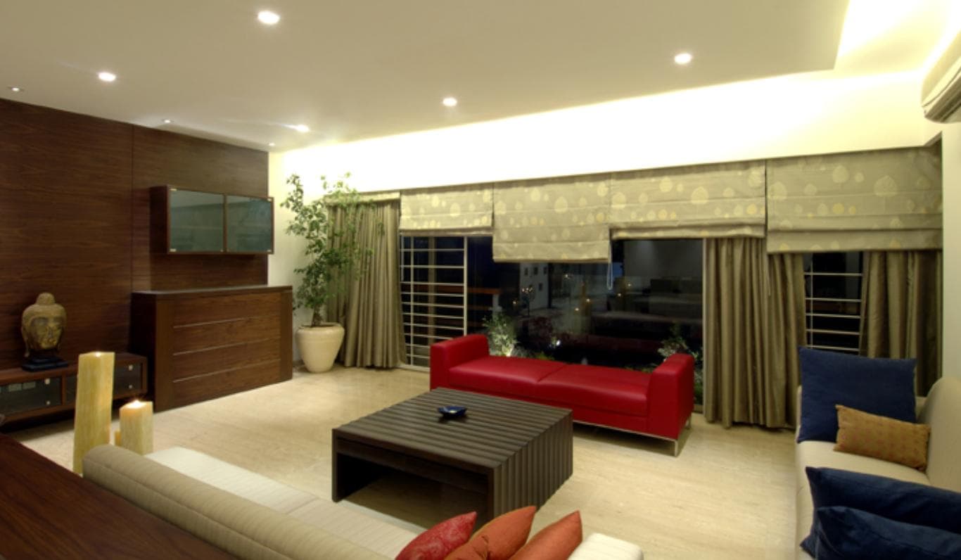 Oberoi Crest